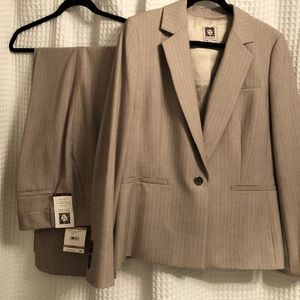 Anne Klein suit, jacket size 14, pants size 12